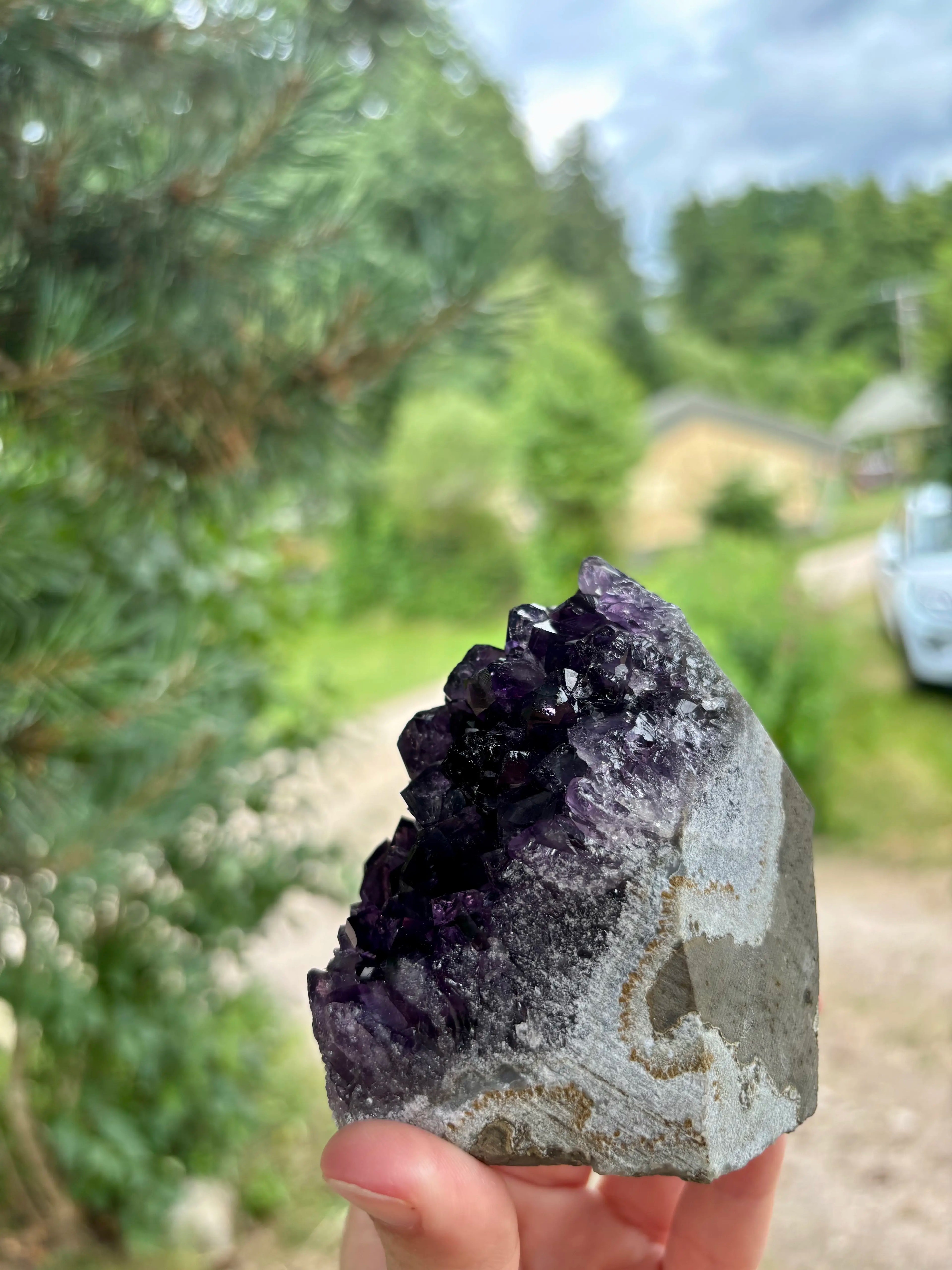 Amethist Cut Base Uruguay