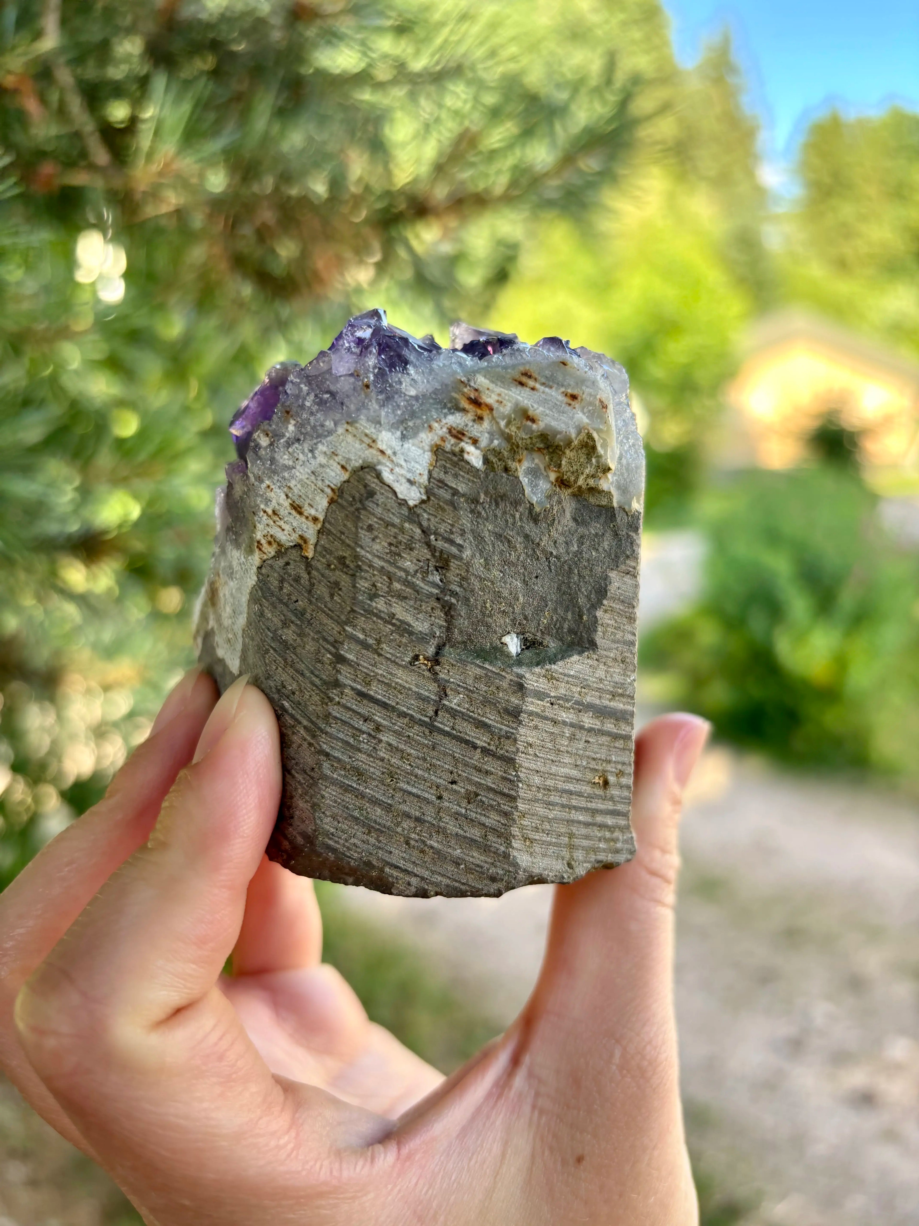 Amethist Cut Base Uruguay