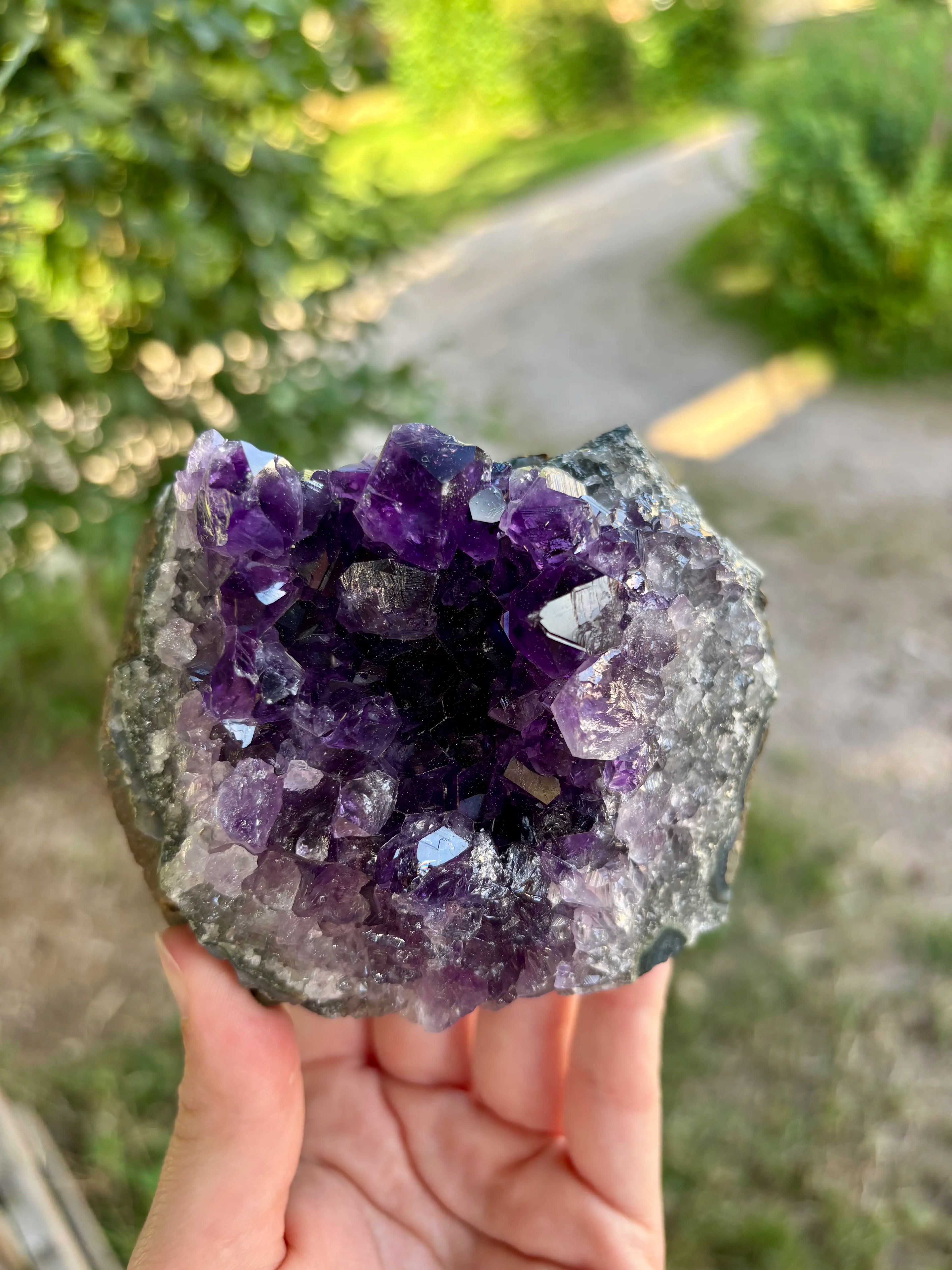 Amethist Cut Base Uruguay