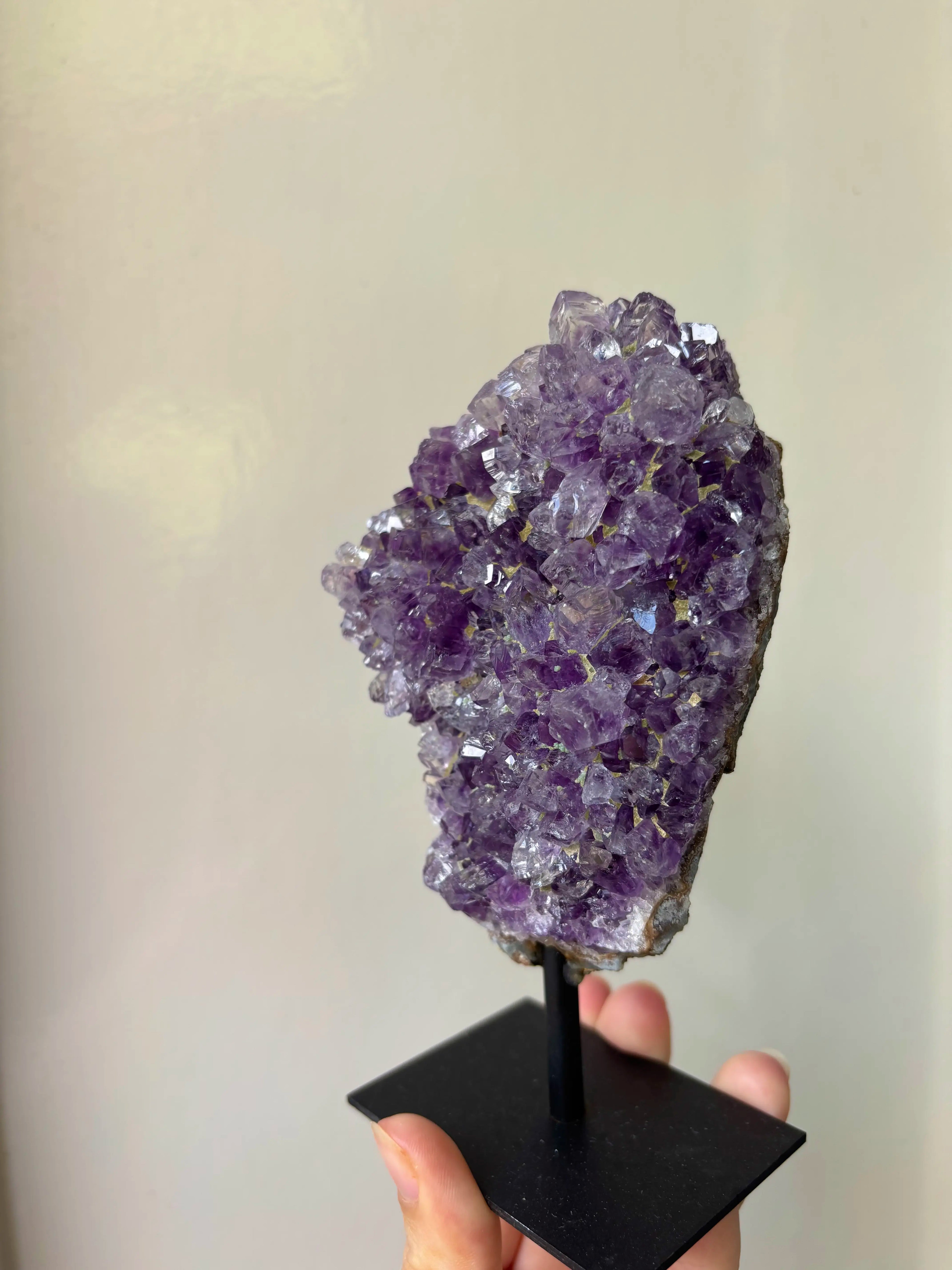 Amethist op standaard