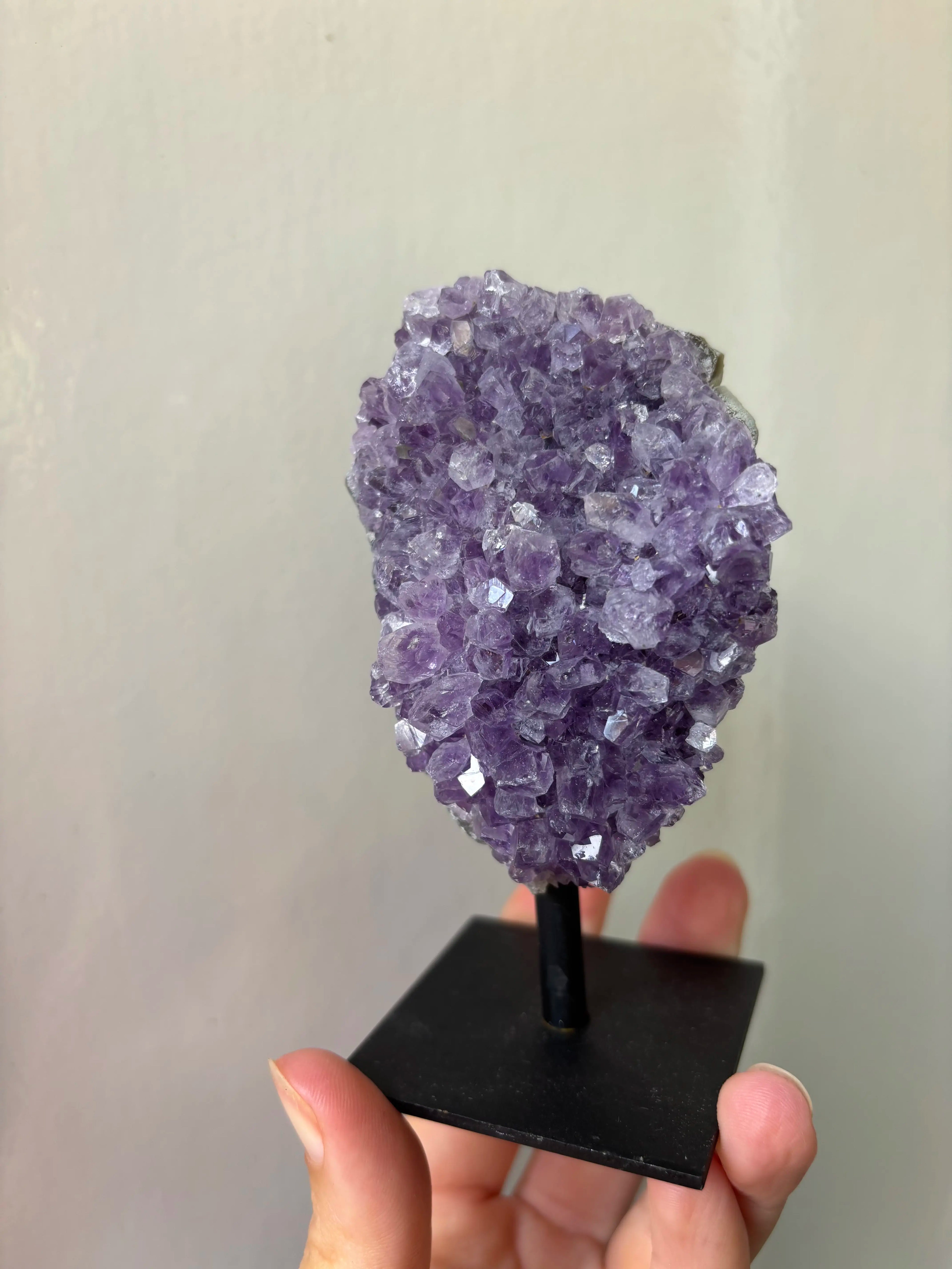 Amethist op standaard