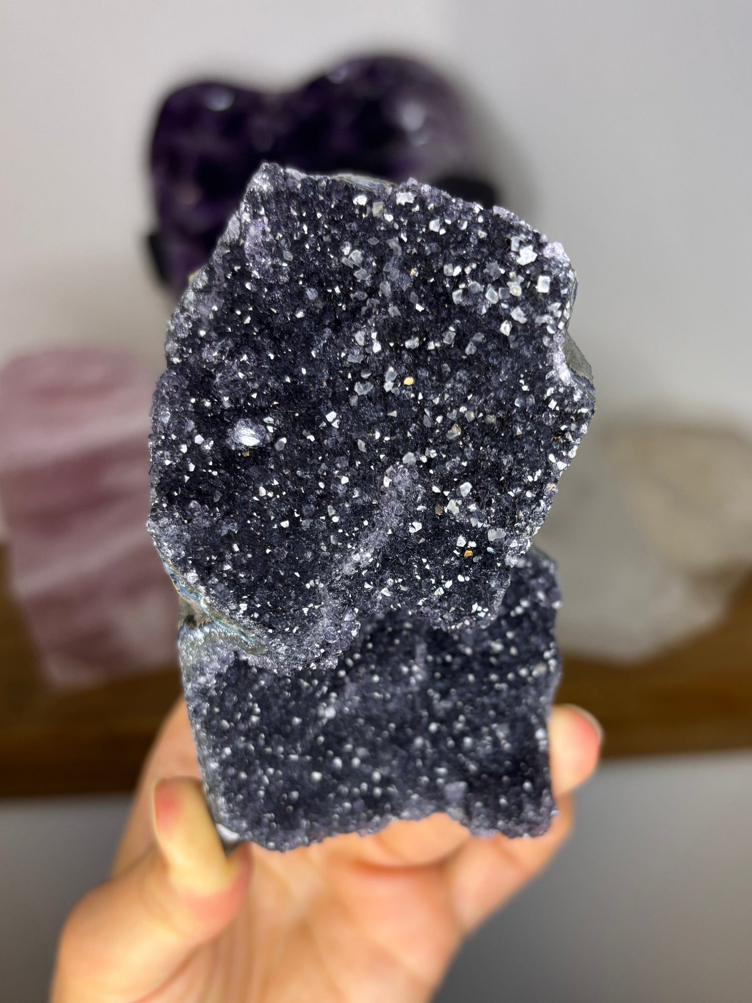 Donkere Amethist cluster uit Brazilië
