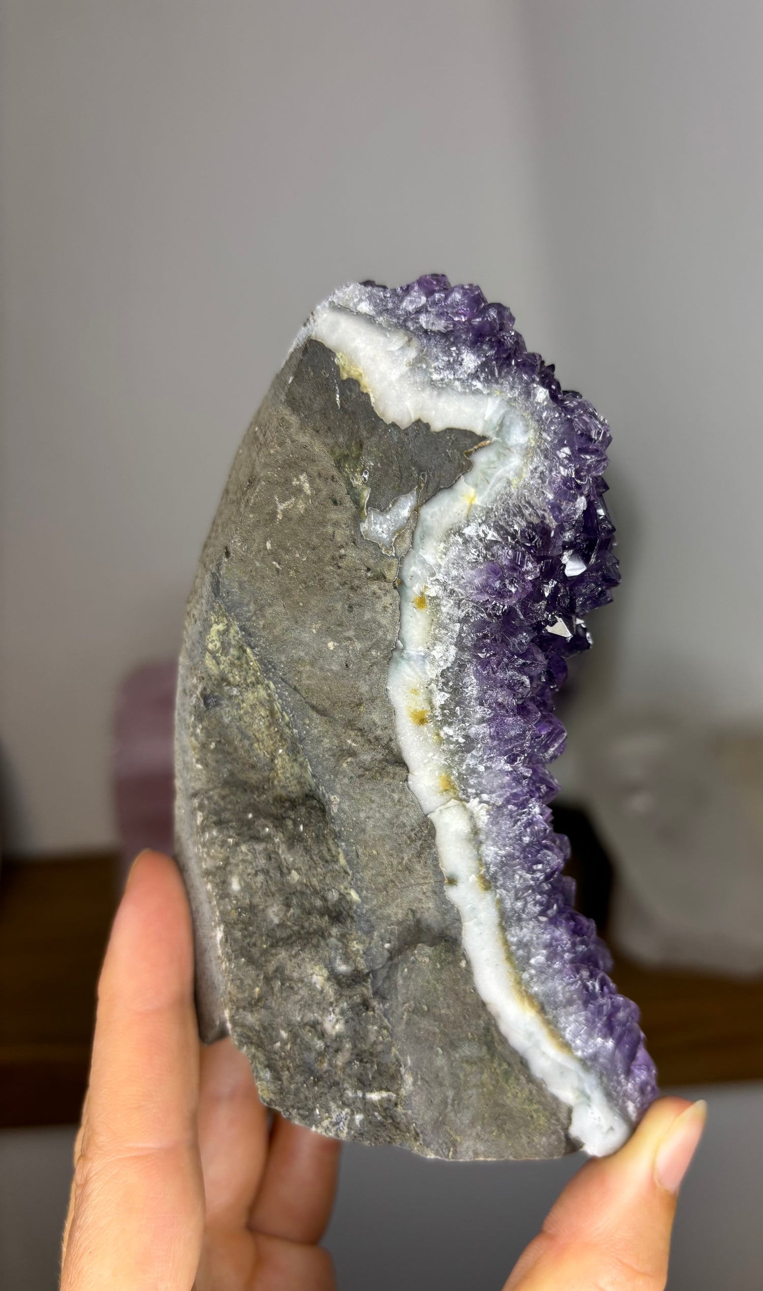 Amethist cluster uit Brazilië