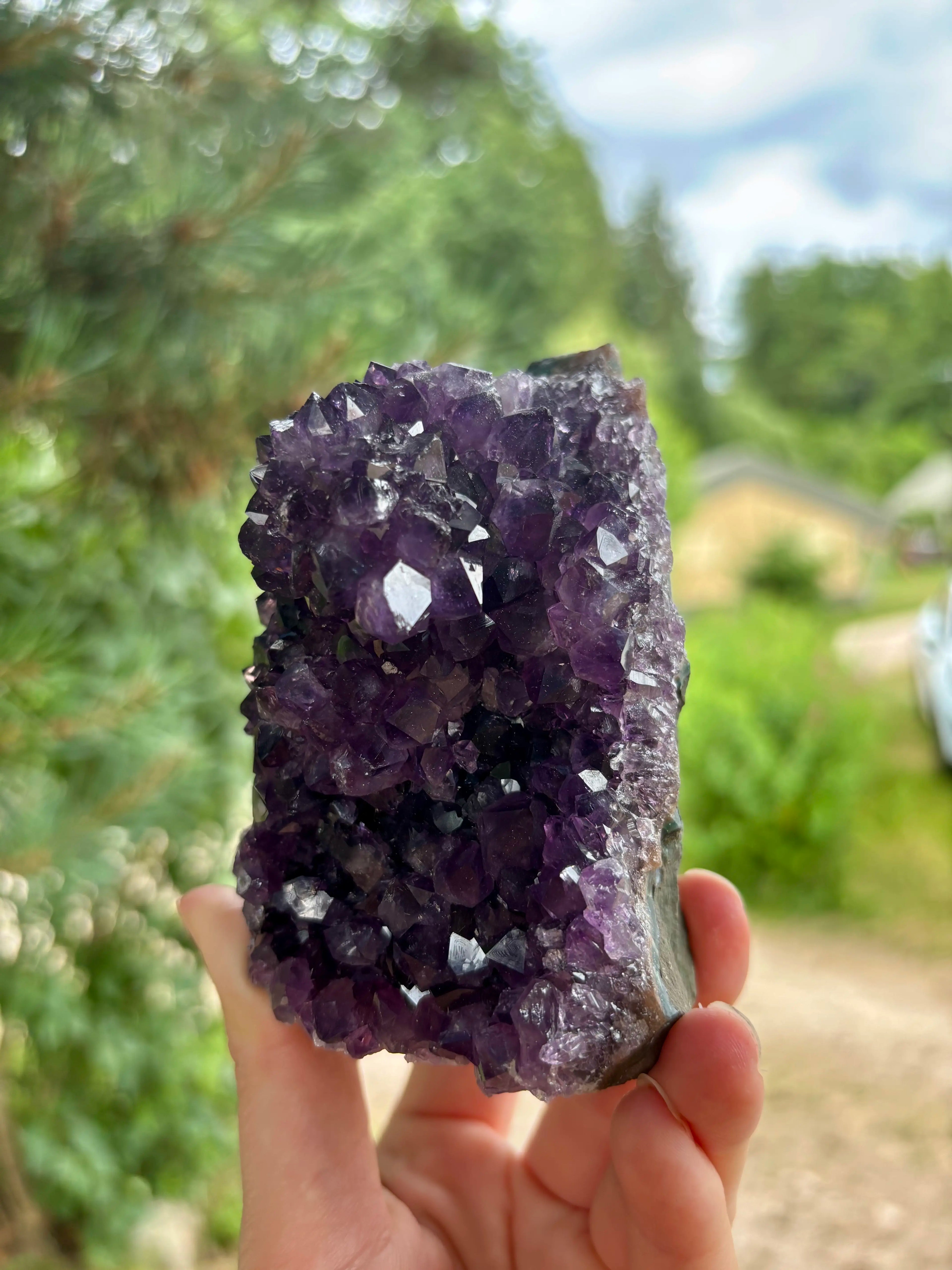 Amethist Cut Base Uruguay