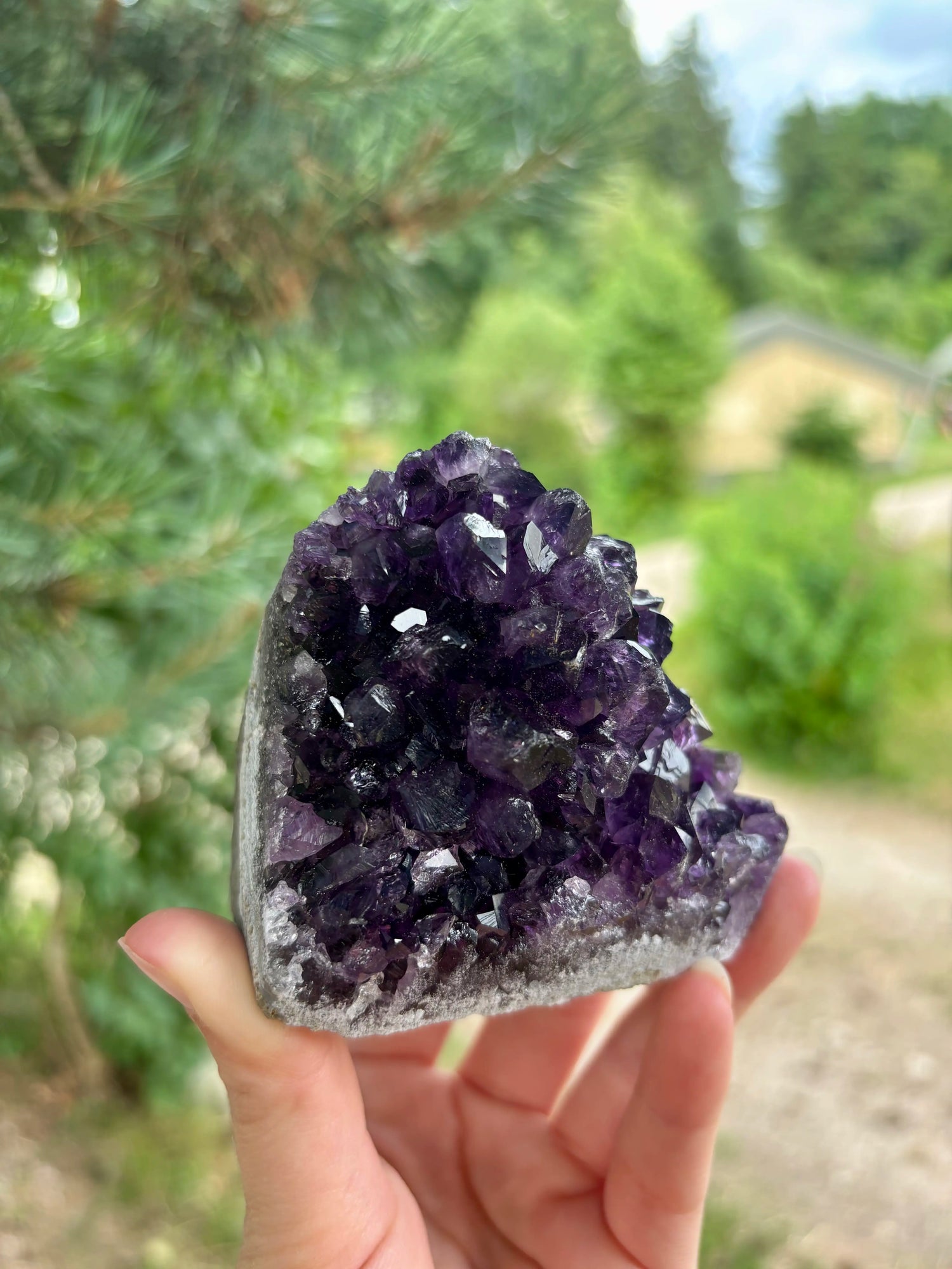 Amethist Cut Base Uruguay