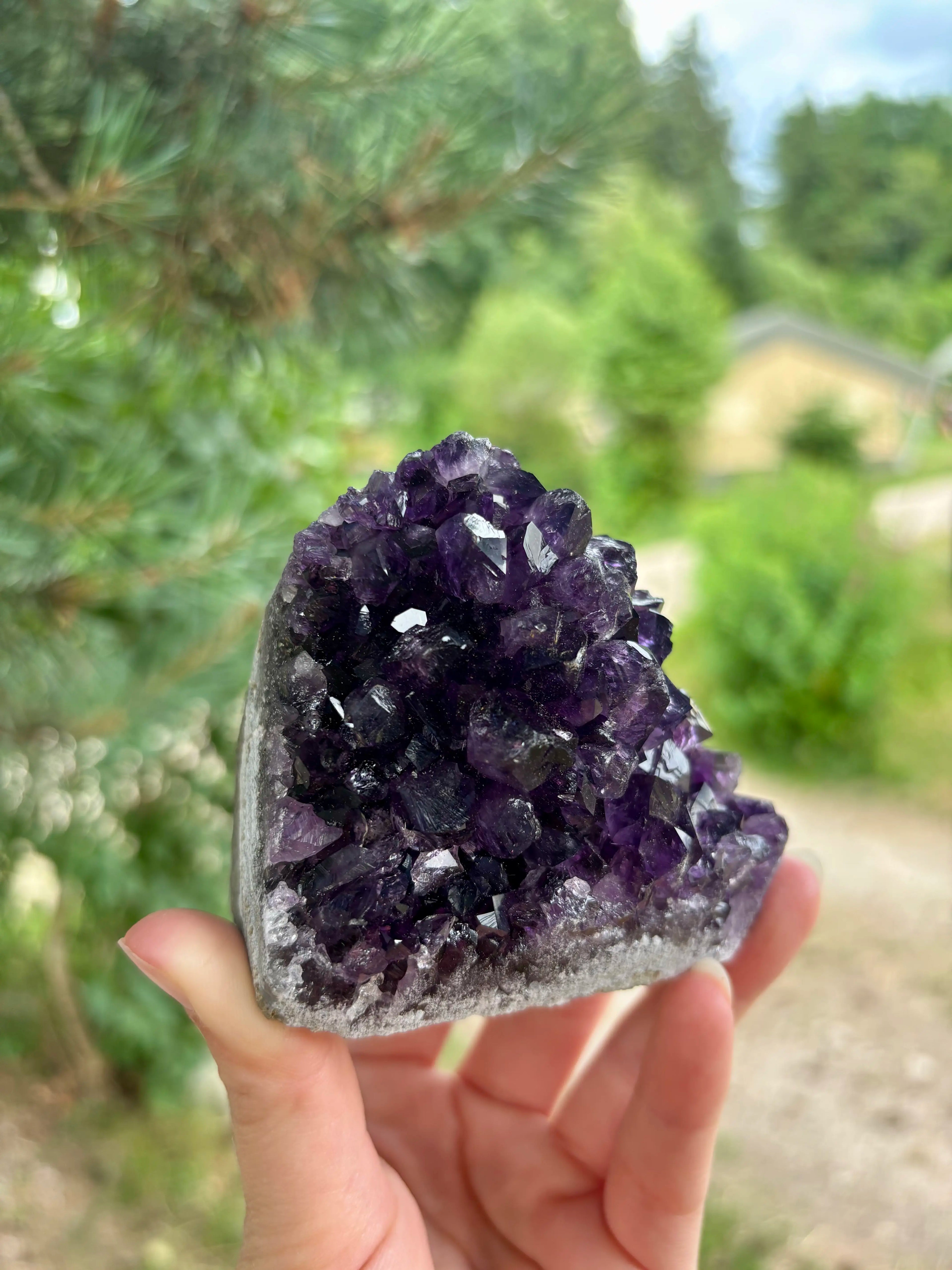 Amethist Cut Base Uruguay