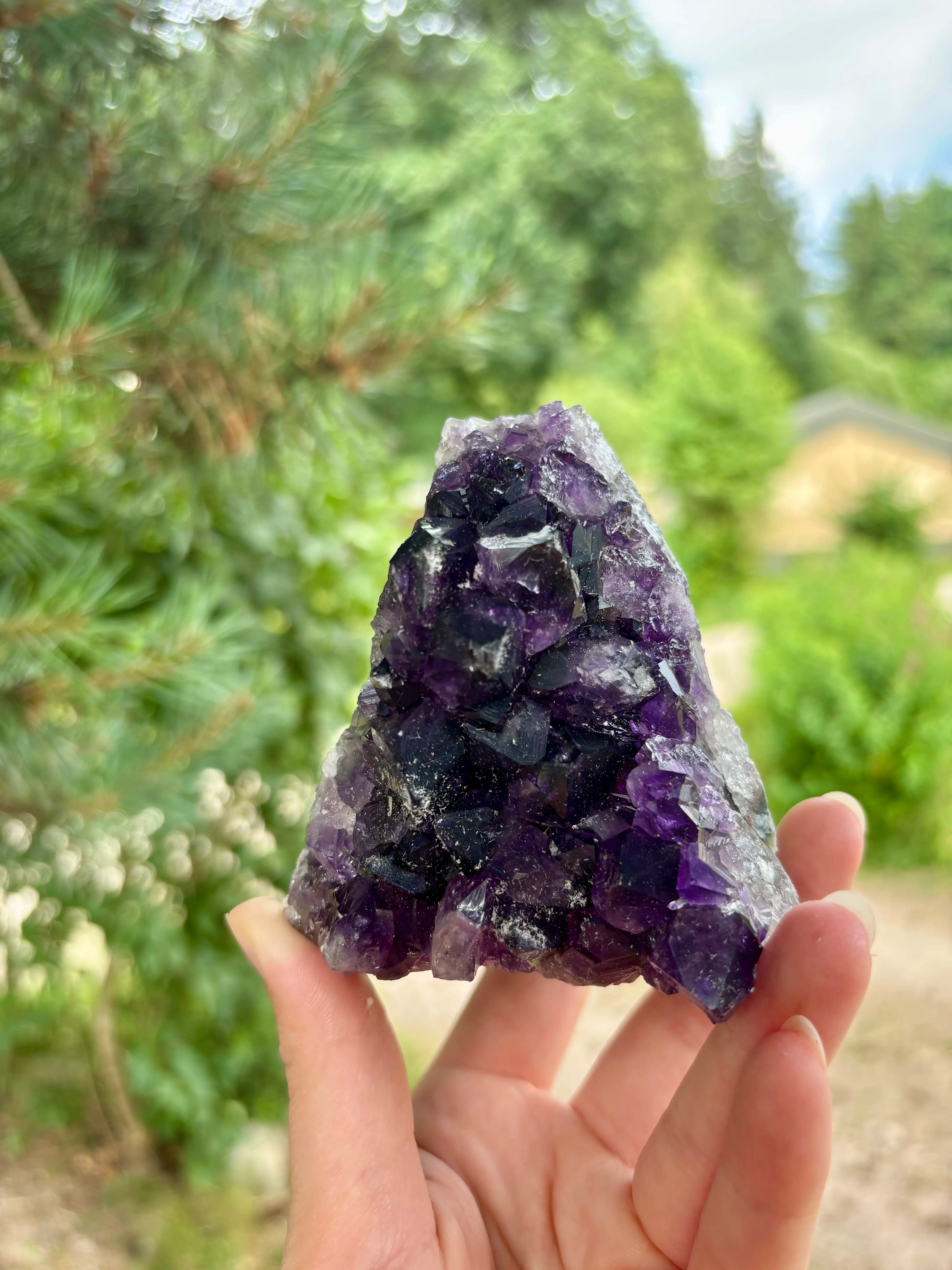 Amethist Cut Base Uruguay