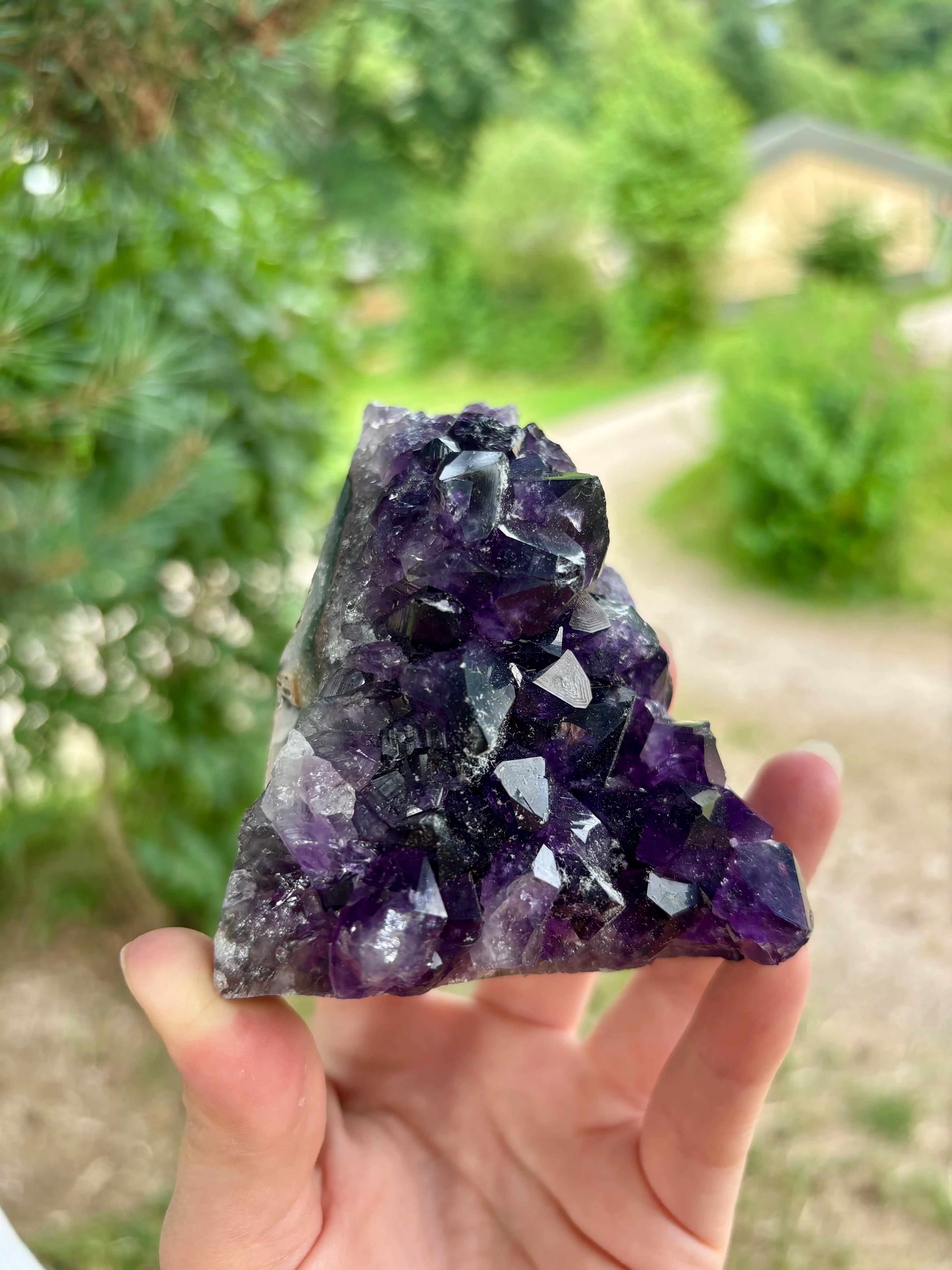 Amethist Cut Base Uruguay