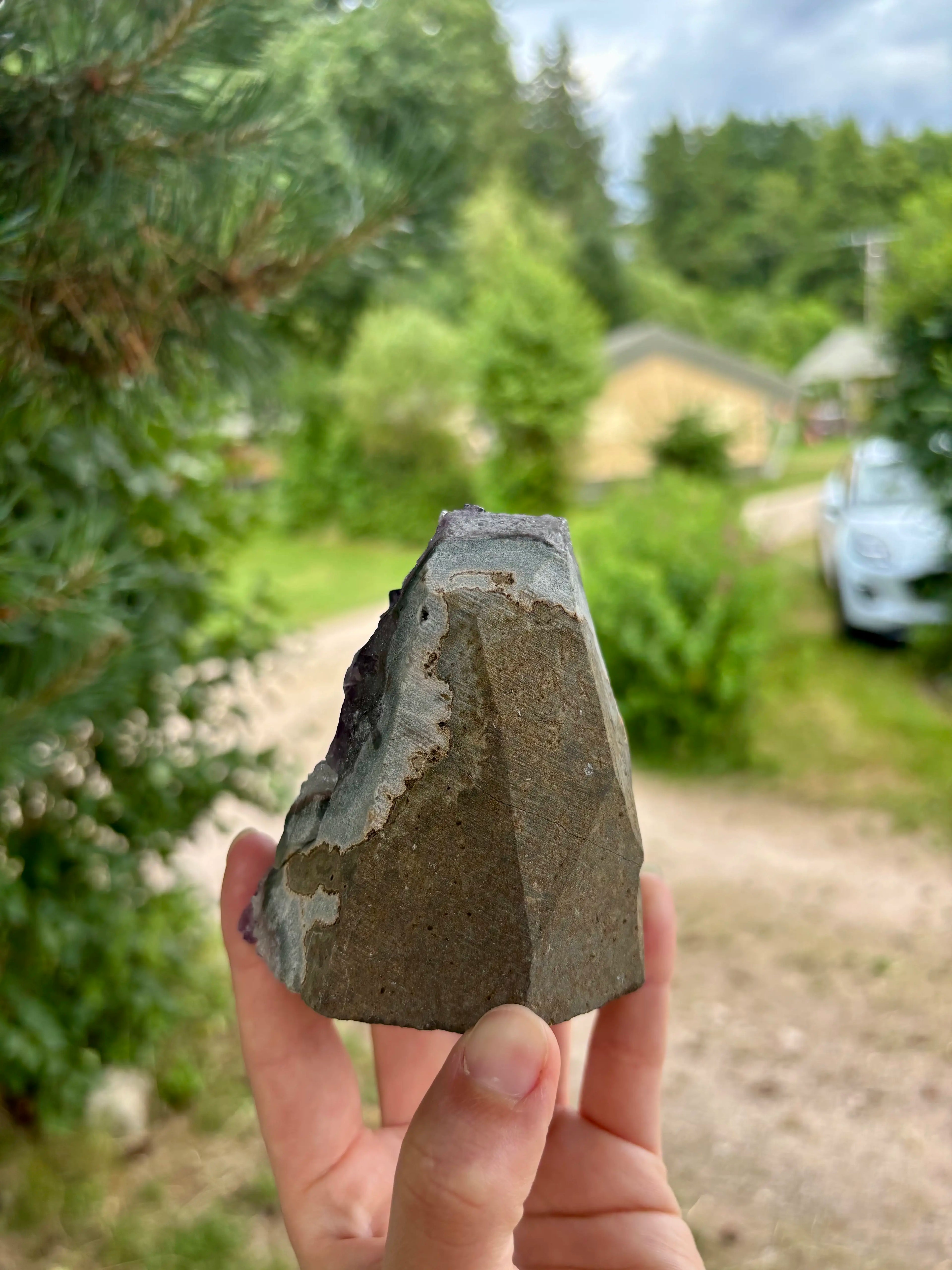 Amethist Cut Base Uruguay