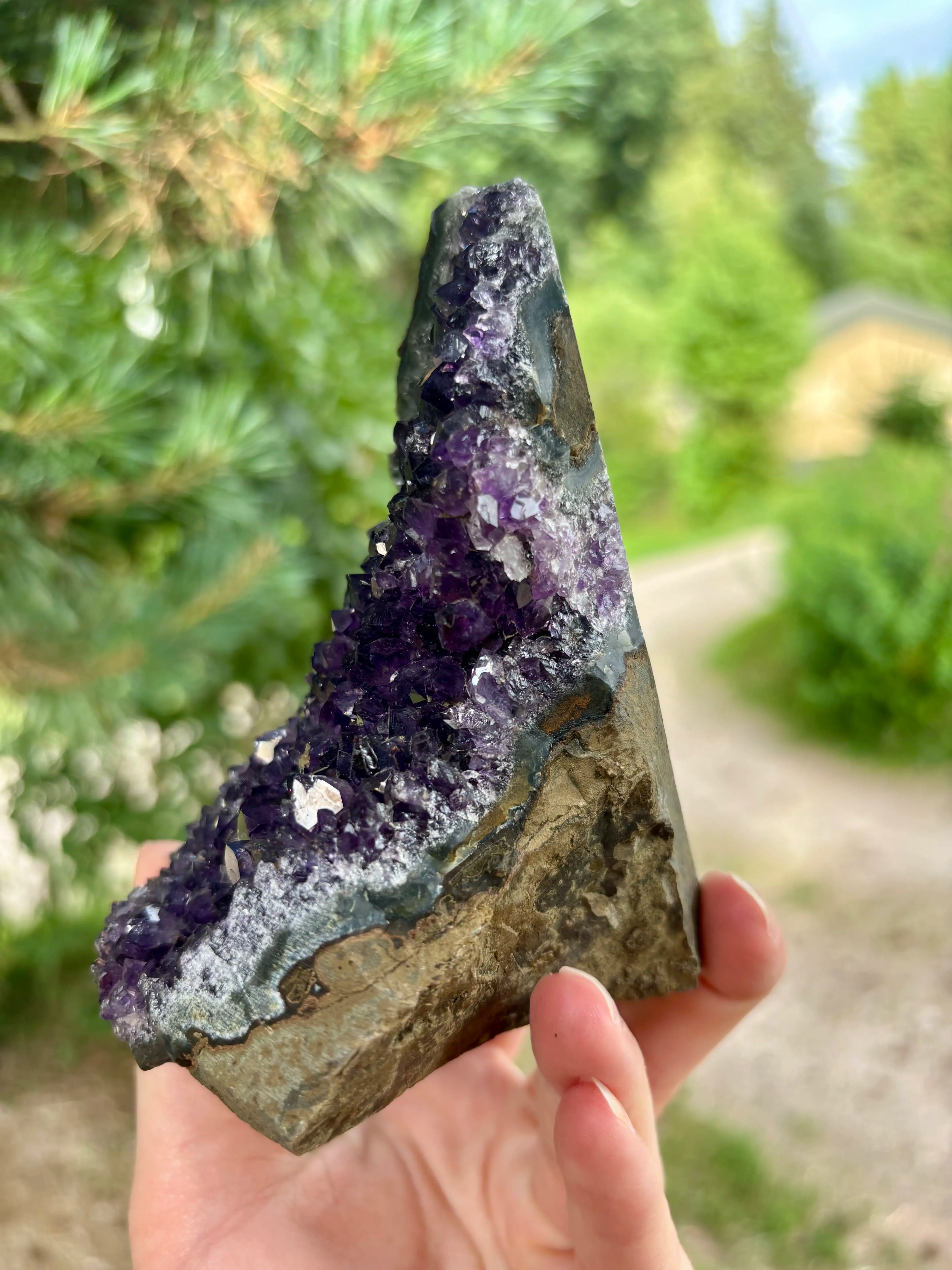 Amethist Cut Base Uruguay