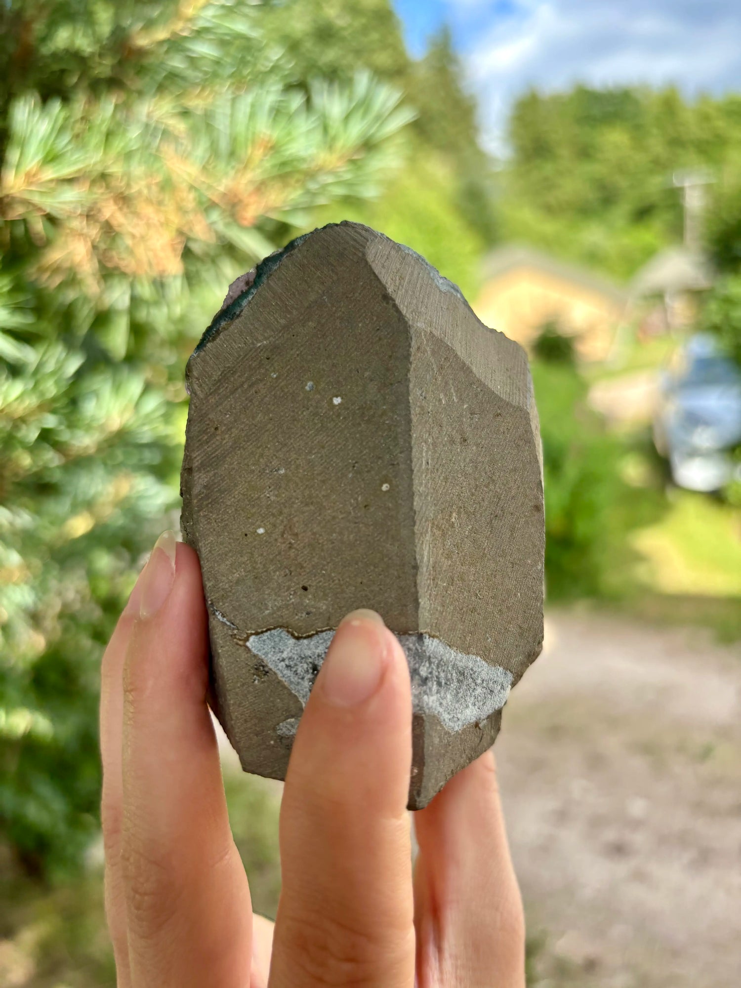 Amethist Cut Base Uruguay