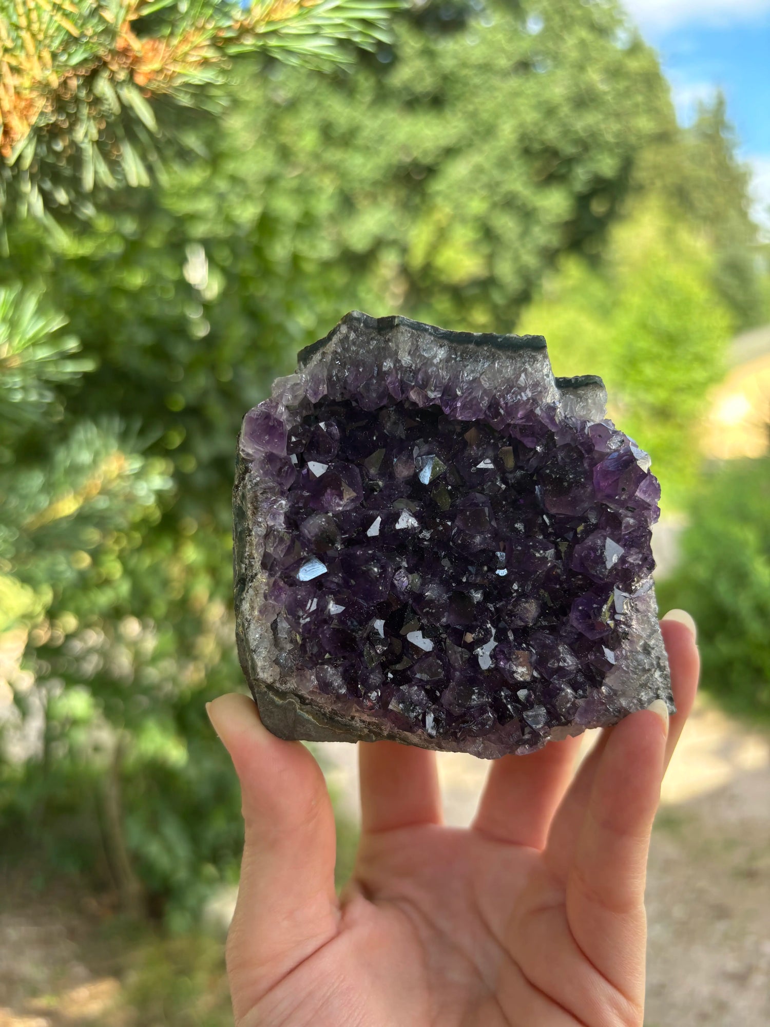 Amethist Cut Base Uruguay