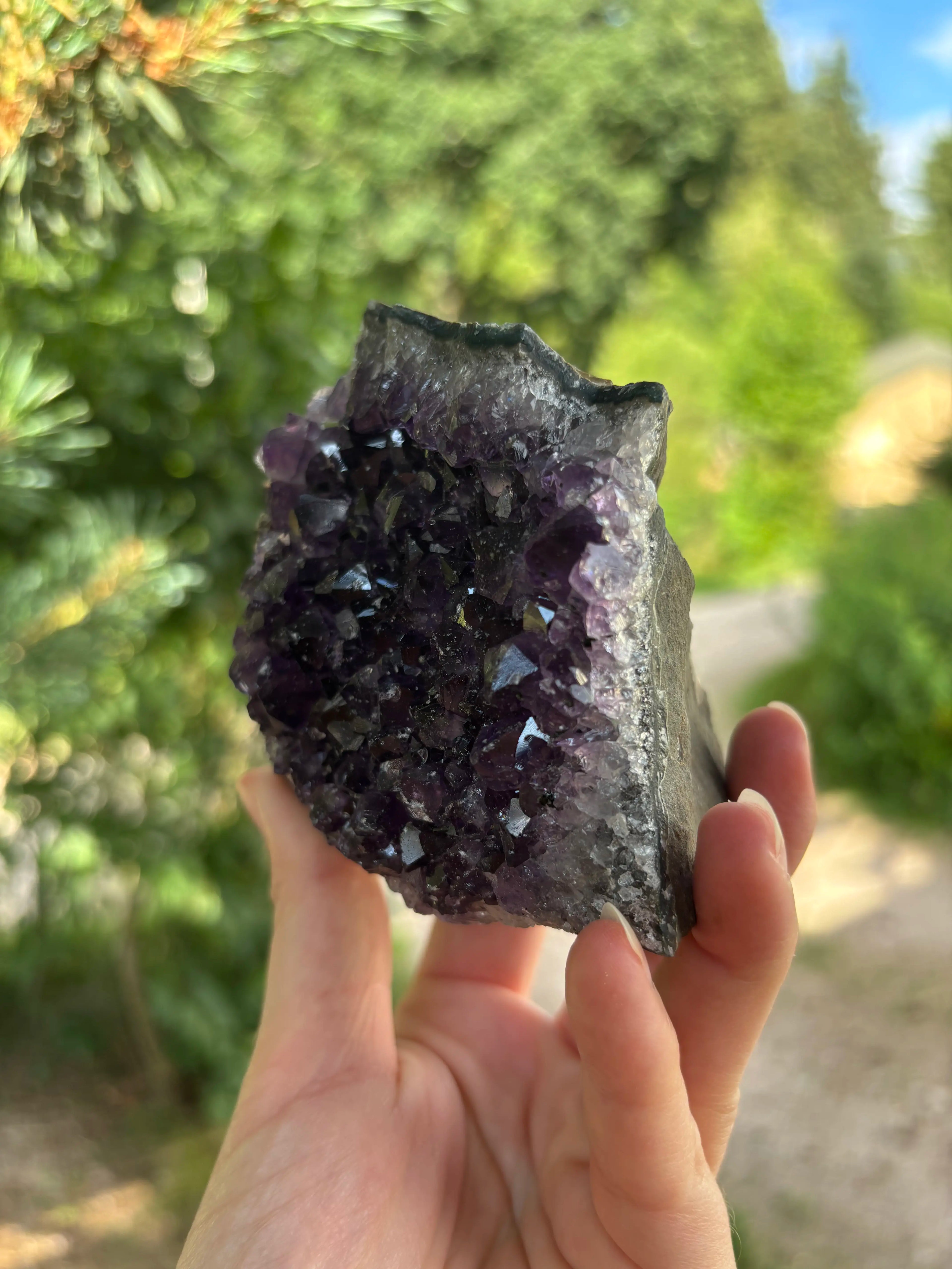 Amethist Cut Base Uruguay