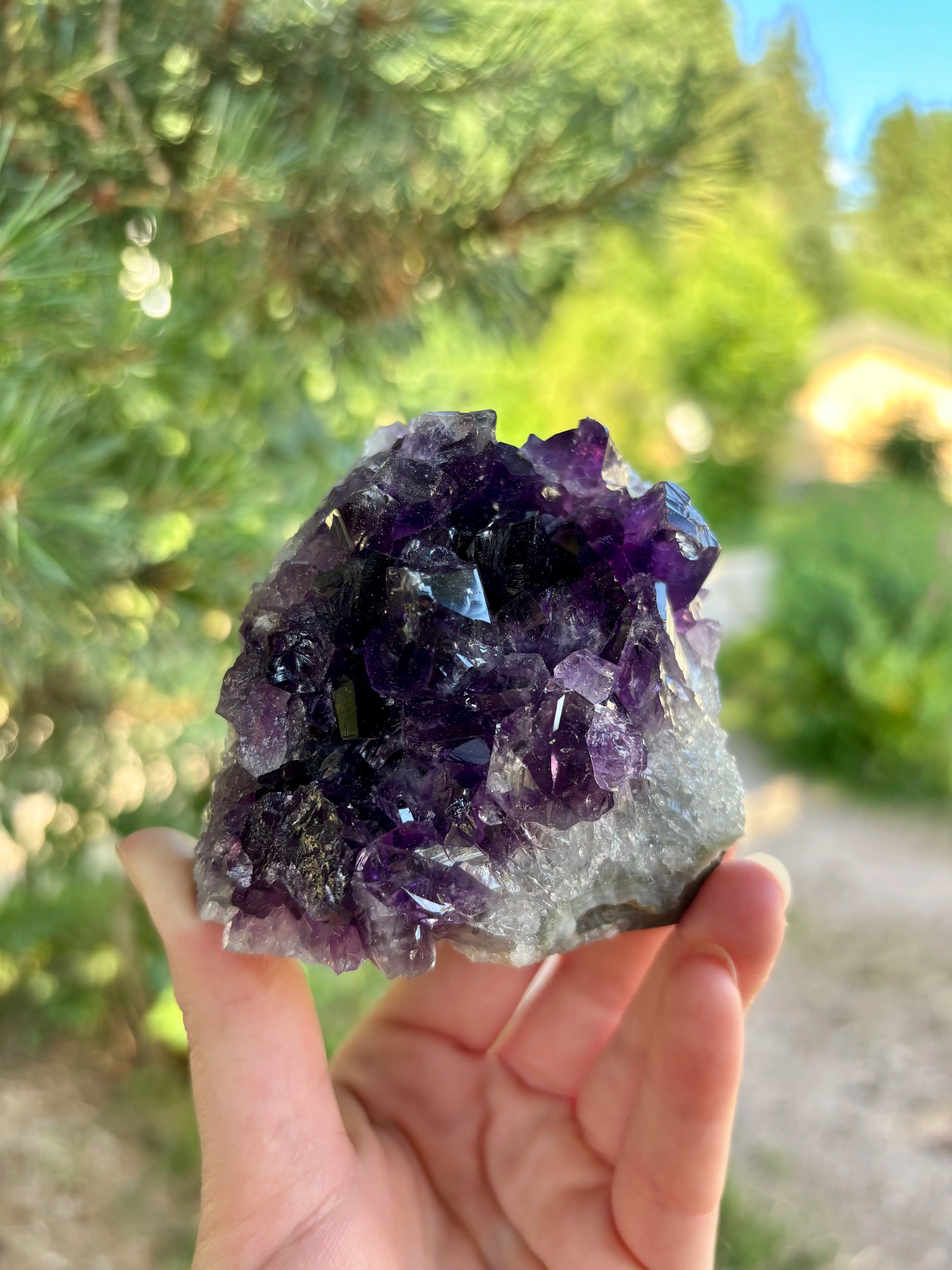 Amethist Cut Base Uruguay