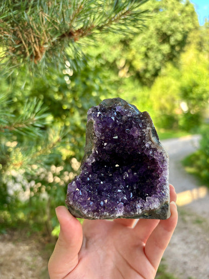 Amethist Cut Base Uruguay