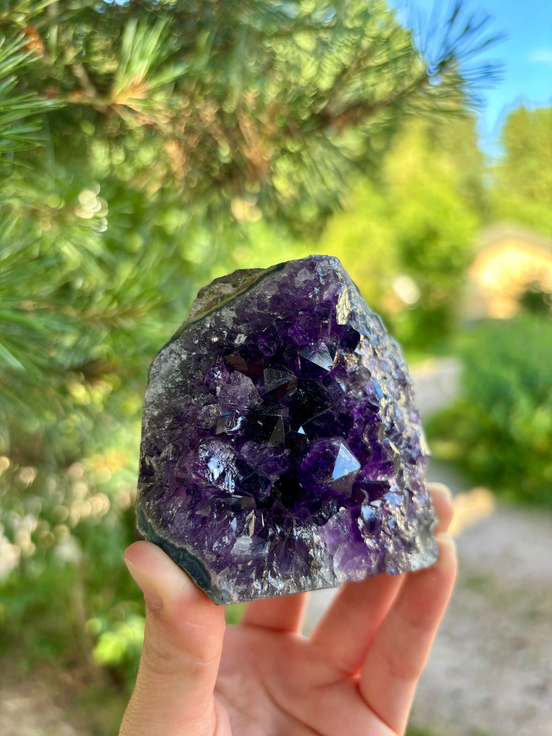 Amethist Cut Base Uruguay