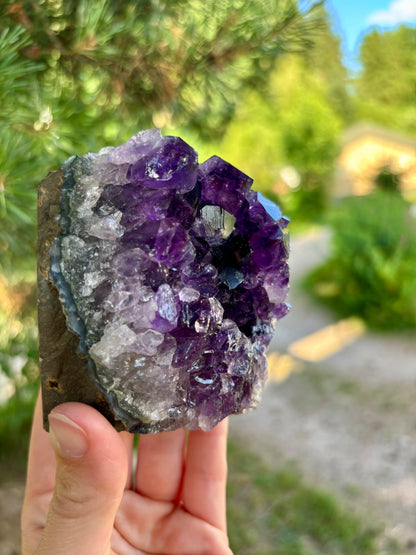 Amethist Cut Base Uruguay