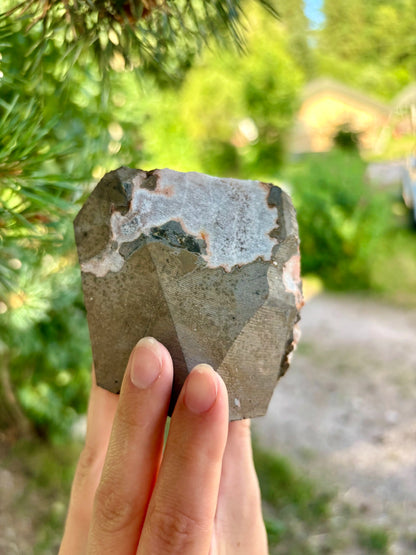 Amethist Cut Base Uruguay