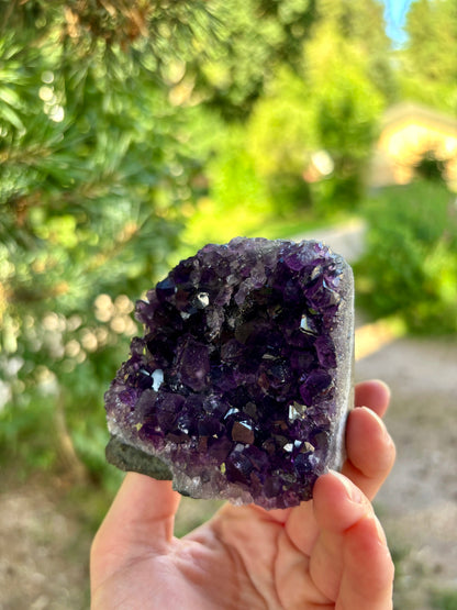 Amethist Cut Base Uruguay
