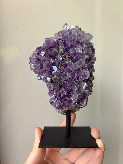 Amethist op standaard