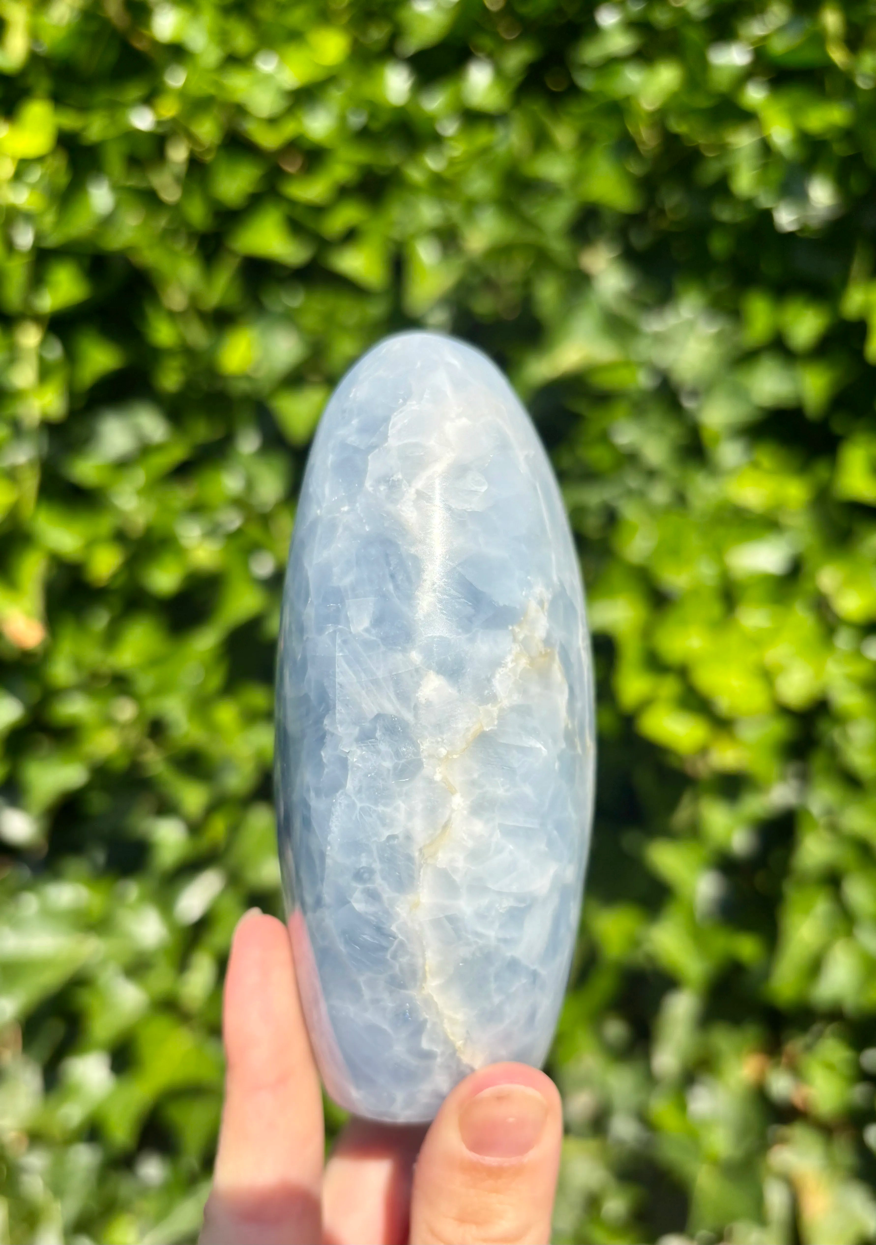 Blauwe calciet free form