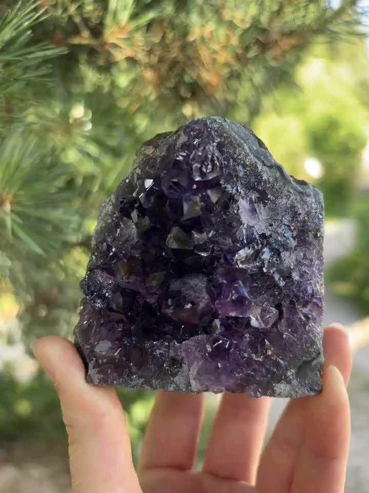 Amethist Cut Base Uruguay