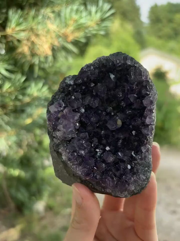 Amethist Cut Base Uruguay