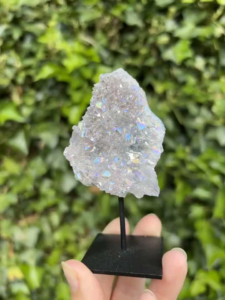 Angel Aura Amethist op standaard