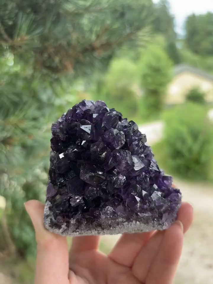 Amethist Cut Base Uruguay