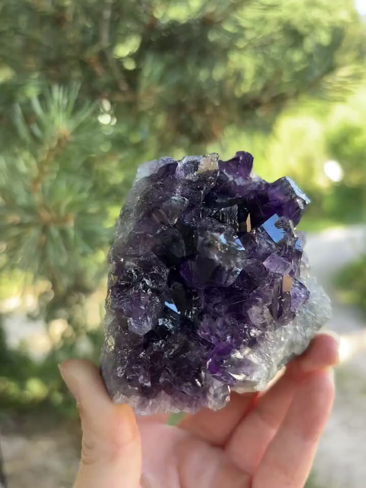 Amethist Cut Base Uruguay