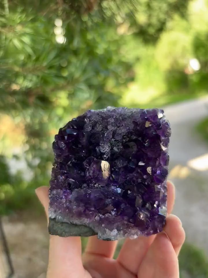 Amethist Cut Base Uruguay